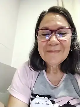 victoria wayne online show from July 3, 9:37 am