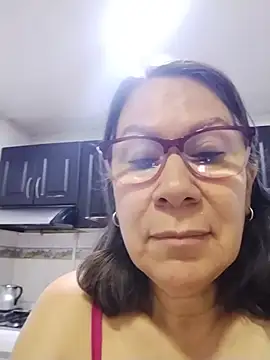 victoria wayne online show from July 6, 9:14 am