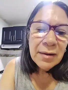 victoria wayne online show from July 11, 8:47 am