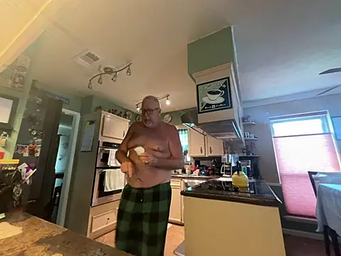 superbearboss online show from July 27, 2:25 pm