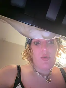 KITTYBOOBOOFUXX online show from February 28, 10:47 am