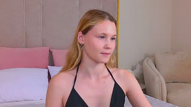 AmeliRoyse online show from June 9, 1:38 am