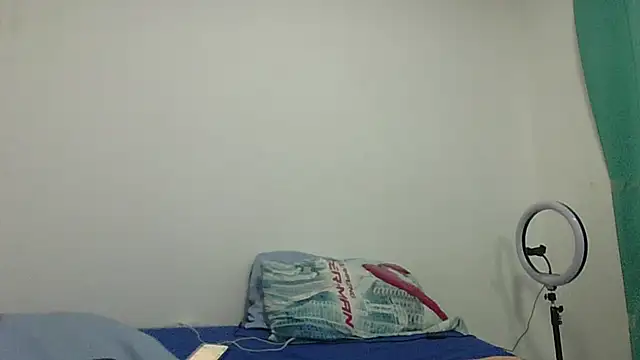 Milena Foox online show from December 22, 3:31 am