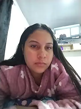 esmeralda jadees online show from June 14, 2:24 am