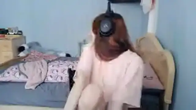 RendyDow online show from March 18, 8:19 am