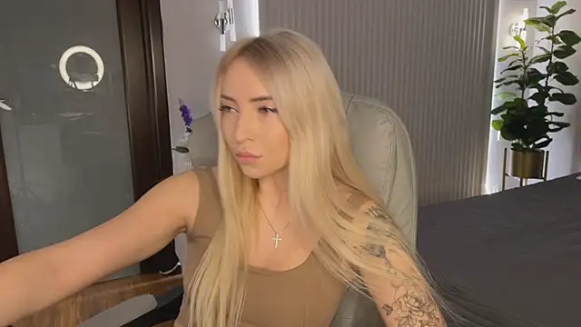 OhMyEmma online show from January 16, 1:01 am