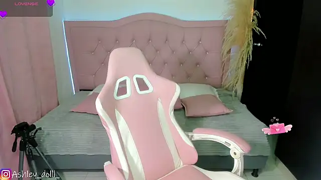 Ashley dolll online show from July 21, 9:04 pm