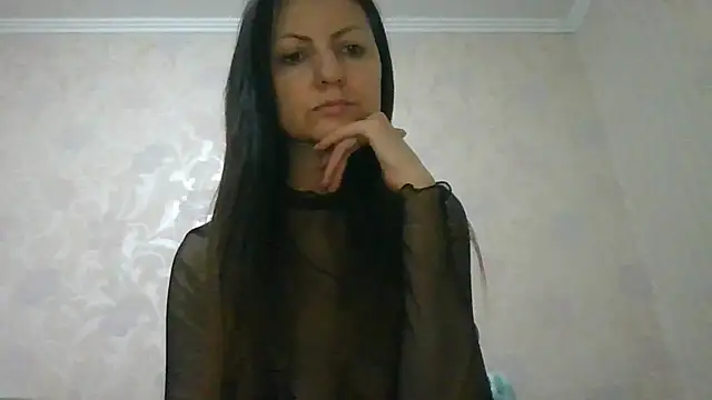AliseWats online show from July 31, 8:32 pm