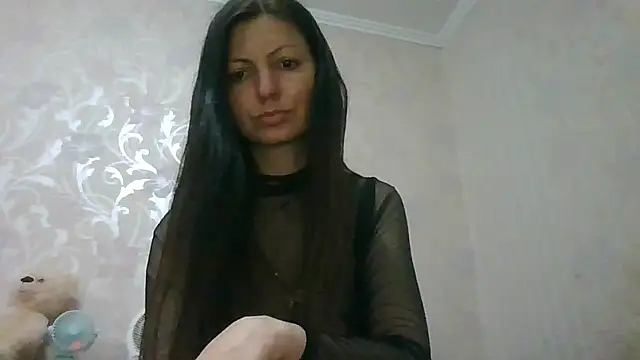 AliseWats online show from June 21, 8:02 pm