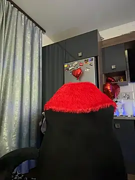 emlana online show from March 1, 11:26 pm