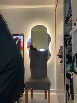 sofi grisaless online show from October 17, 11:52 pm