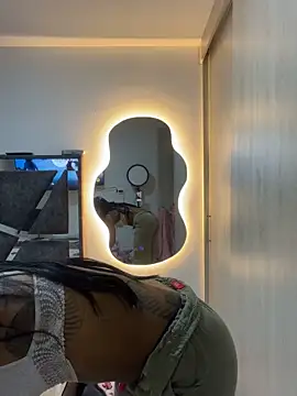 sofi grisaless online show from October 25, 11:55 pm