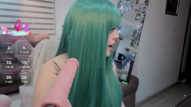 freyaa sorcerees online show from March 12, 9:01 am