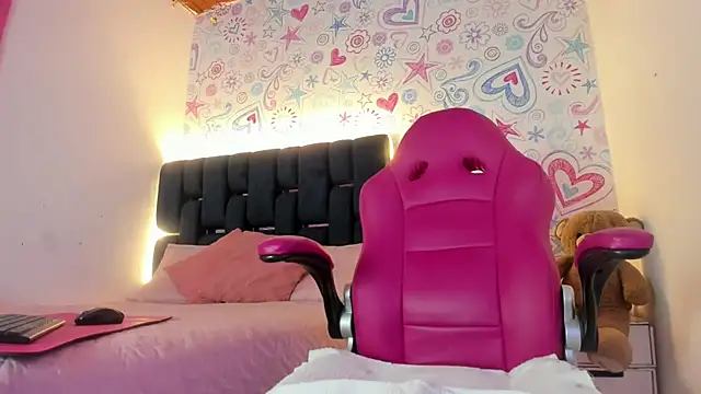 margott 22  online show from November 26, 6:31 pm