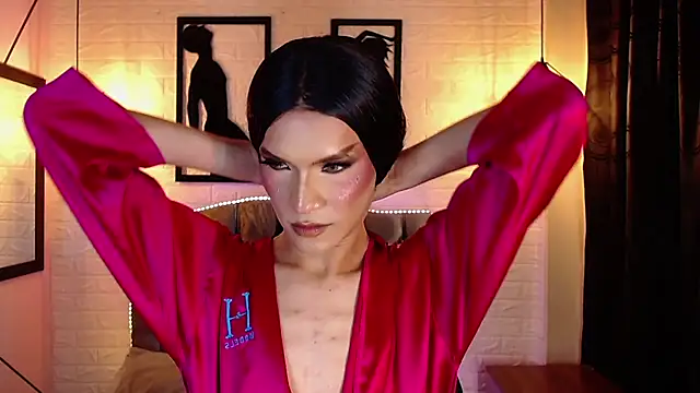 agatha rodriguez online show from February 13, 7:04 pm