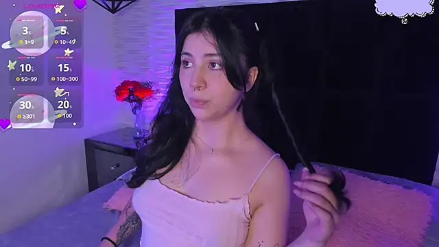 Melody Black  online show from December 17, 9:30 pm