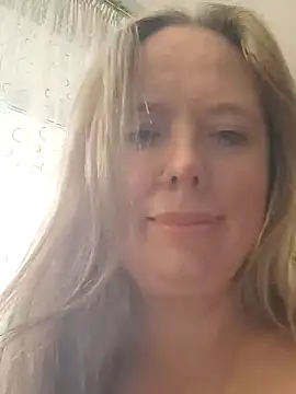 Irina3718 online show from October 17, 1:36 pm