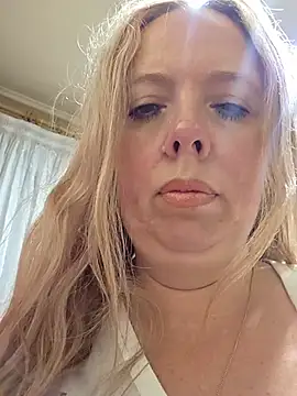 Irina3718 online show from July 10, 7:58 pm