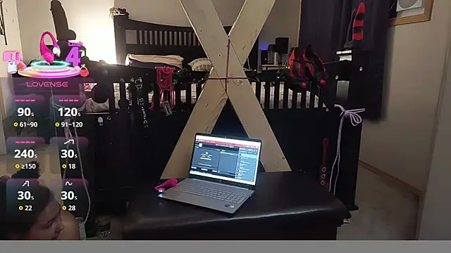 KinkyBratandDaddy online show from September 12, 3:51 am