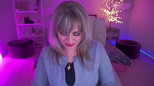 CandyLadyyy online show from April 30, 8:57 pm