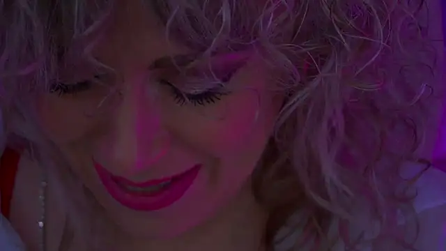 CandyLadyyy online show from June 21, 9:19 pm