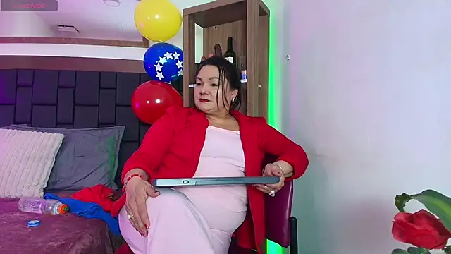EllenaBoobs  online show from July 14, 3:11 am