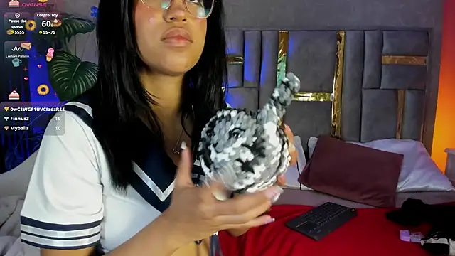 Karin Ks online show from July 14, 10:21 am