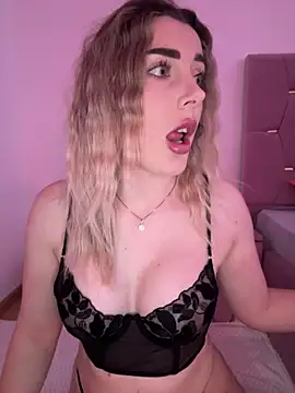 -IrisDiamond- online show from March 11, 2:53 pm