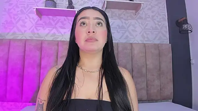 MelinaCruz online show from October 23, 4:18 am