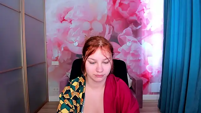 AngelinaLow online show from March 20, 12:32 pm