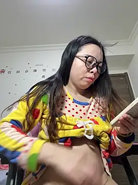 aa520uv online show from November 16, 4:40 pm