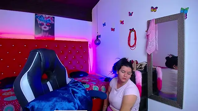 kriss sweetboobs10 online show from November 25, 12:07 pm