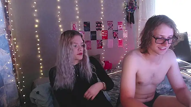Your Horny Friends online show from May 10, 8:27 am