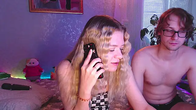 Your Horny Friends online show from December 5, 8:03 am