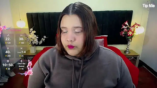 Snapshot of ailyn_maury chatting on September 9, 1:27 am ailyn maury online show from September 9, 1:27 am