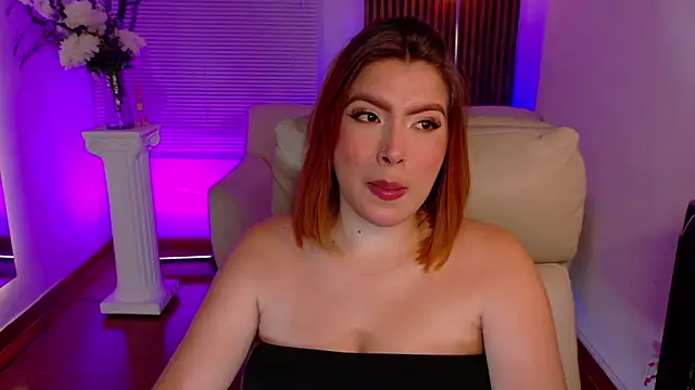 karla hill 28 online show from August 6, 3:02 am