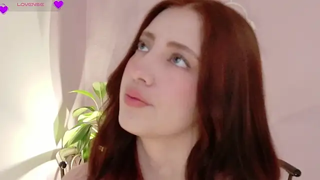 Rebbecawhite meow online show from June 13, 4:37 pm