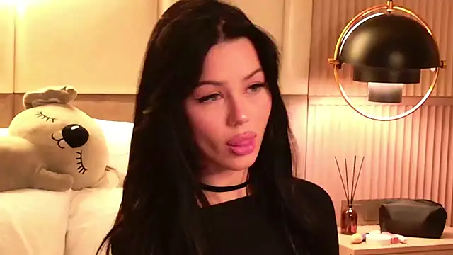 Leya Foxhall online show from November 25, 12:07 pm