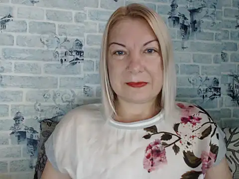 Snapshot of Lillia_Ray chatting on September 19, 6:23 am Lillia Ray online show from September 19, 6:23 am