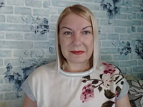 Snapshot of Lillia_Ray chatting on September 20, 6:34 am Lillia Ray online show from September 20, 6:34 am