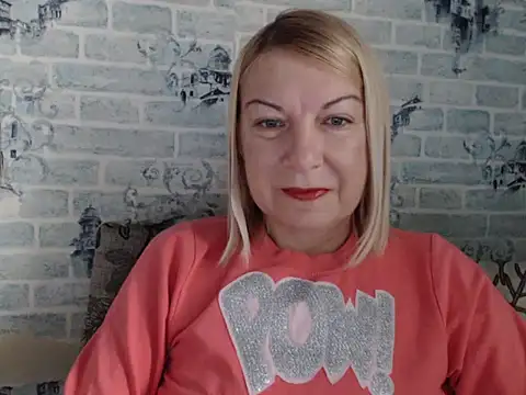 Snapshot of Lillia_Ray chatting on October 18, 6:49 am Lillia Ray online show from October 18, 6:49 am