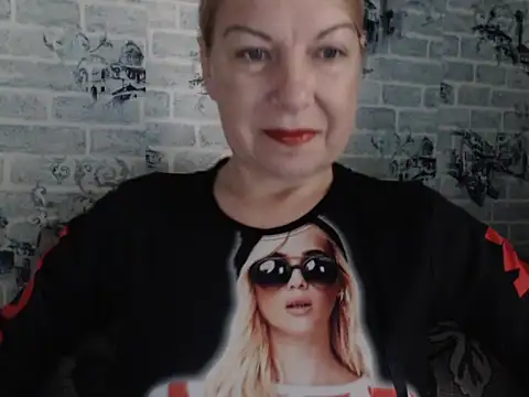 Snapshot of Lillia_Ray chatting on October 19, 7:10 am Lillia Ray online show from October 19, 7:10 am