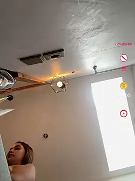 DarkVelvet online show from May 14, 3:56 am