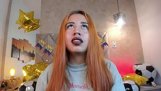 kailinmoonx online show from June 17, 1:01 pm