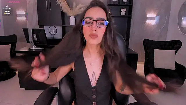 LarisaSmirnov online show from January 18, 4:31 am