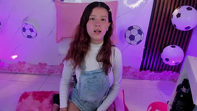 Sophie joyy online show from June 18, 10:47 pm