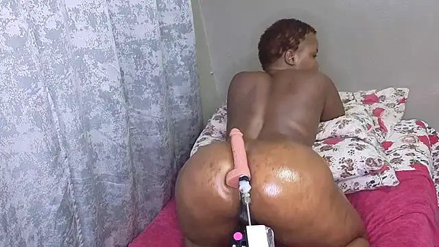 spicybootie online show from October 31, 8:24 pm