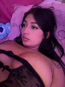 KatianPierce online show from May 15, 11:40 pm