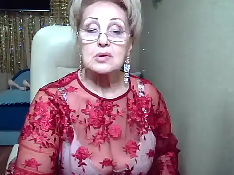 Snapshot of Margo_Sweety chatting on October 11, 3:48 pm Margo Sweety online show from October 11, 3:48 pm