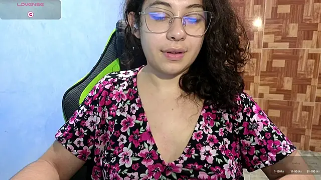 Snapshot of Mabbaldama chatting on September 20, 10:08 pm Mabbaldama online show from September 20, 10:08 pm